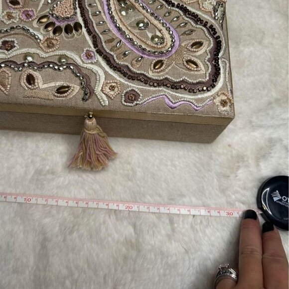 Beaded jewelry box. Excellent condition. Neutrals. - Picture 2 of 8